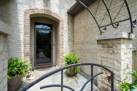 1672 Warren Lane Vestavia Hills AL 35243