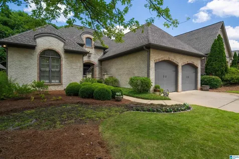 1672 Warren Lane Vestavia Hills AL 35243