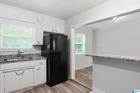 2913 Debra Drive Fultondale AL 35068