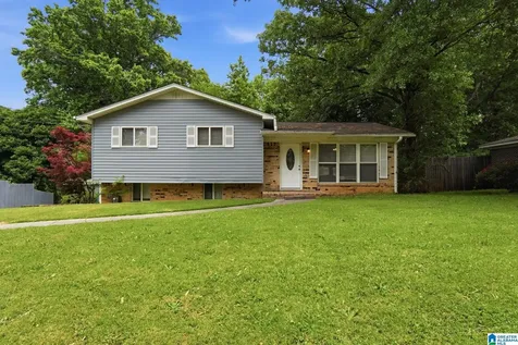2913 Debra Drive Fultondale AL 35068