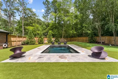 1800 Surrey Trail Helena AL 35080
