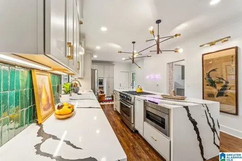1800 Surrey Trail Helena AL 35080