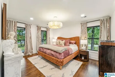 1800 Surrey Trail Helena AL 35080