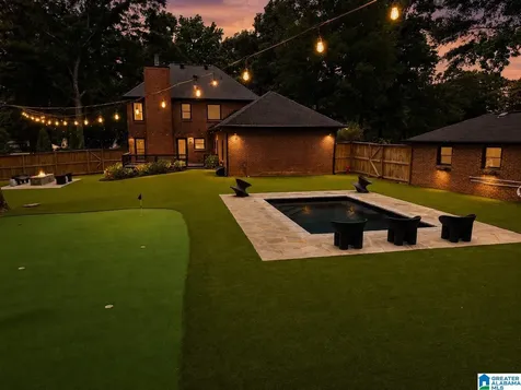 1800 Surrey Trail Helena AL 35080
