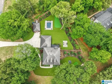 1800 Surrey Trail Helena AL 35080