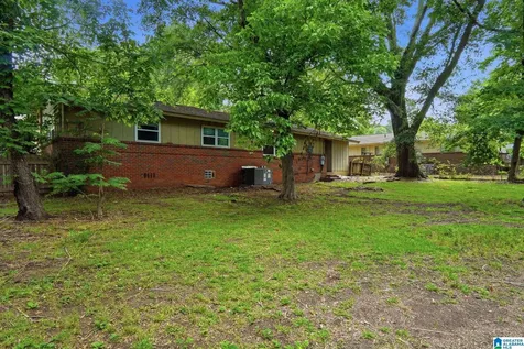 409 16th Avenue NW Center Point AL 35215