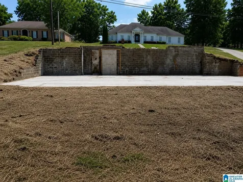 1808 7th Street NW Center Point AL 35215