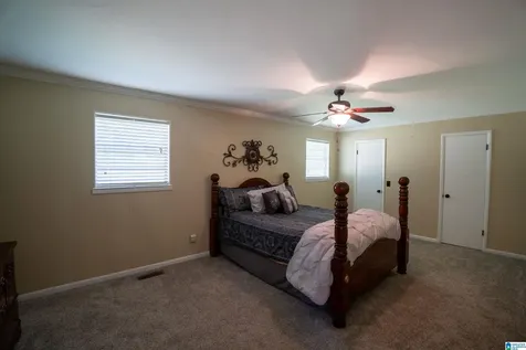 1001 Lakeview Avenue NW Cullman AL 35055
