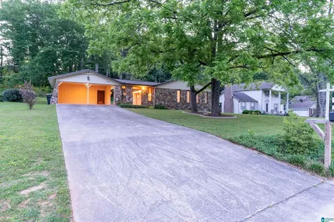 1001 Lakeview Avenue NW Cullman AL 35055