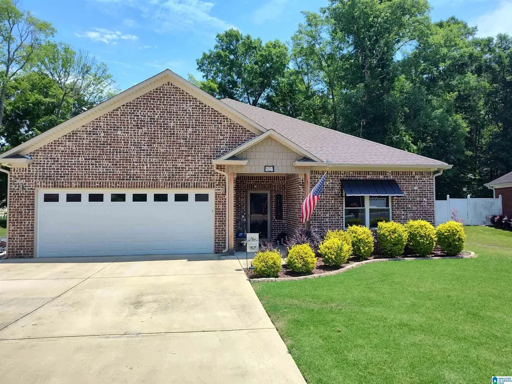 24 Ashton Circle Sylacauga AL 35150