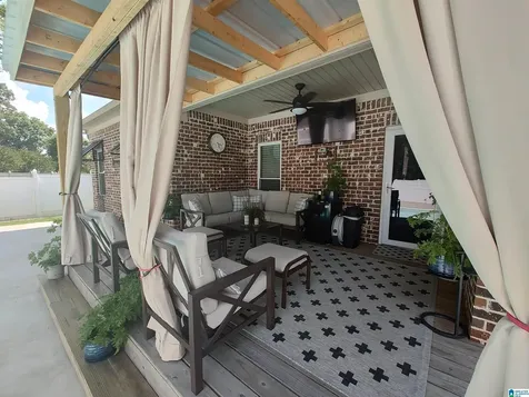 24 Ashton Circle Sylacauga AL 35150