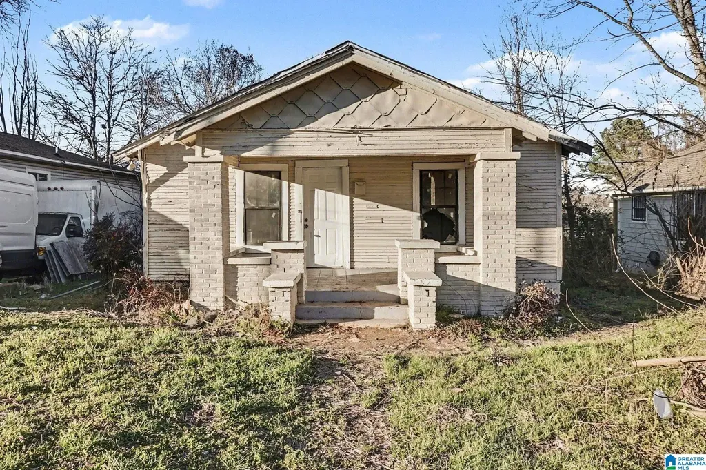 212 56th Street Fairfield AL 35064