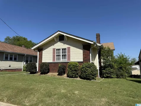 632 Oakland Avenue Fairfield AL 35064