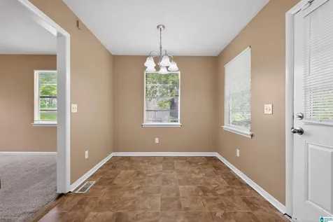 712 Country View Court Birmingham AL 35215