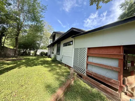 118 Western Avenue Sylacauga AL 35150