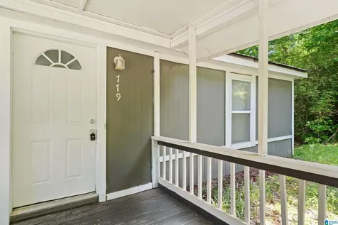 779 11th Avenue SE Graysville AL 35073