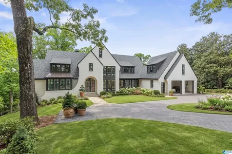 2624 Dolly Ridge Road Vestavia Hills AL 35243