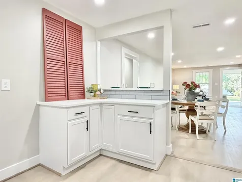 121 W Crest Road Bessemer AL 35023
