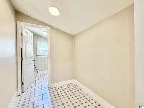121 W Crest Road Bessemer AL 35023