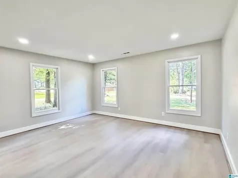 121 W Crest Road Bessemer AL 35023