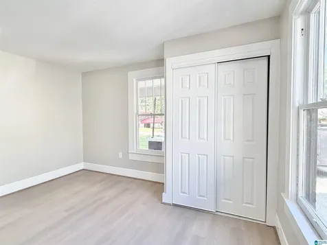 121 W Crest Road Bessemer AL 35023