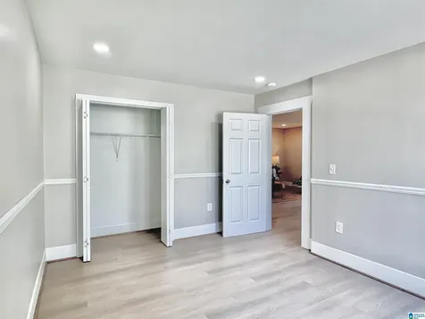 121 W Crest Road Bessemer AL 35023