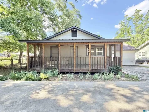 121 W Crest Road Bessemer AL 35023