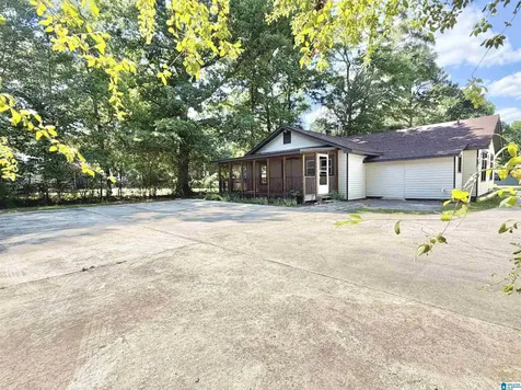 121 W Crest Road Bessemer AL 35023