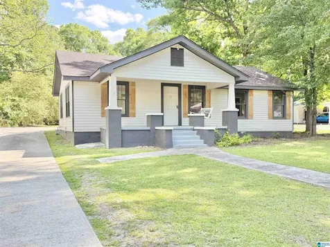 121 W Crest Road Bessemer AL 35023