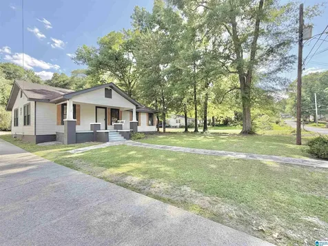 121 W Crest Road Bessemer AL 35023