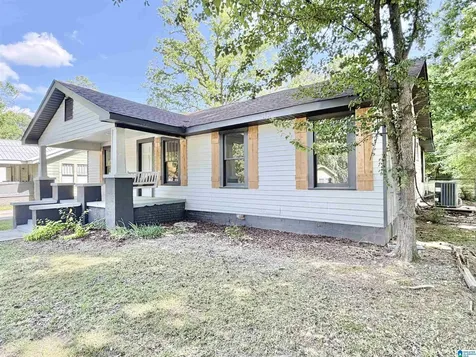 121 W Crest Road Bessemer AL 35023