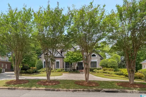 5072 Greystone Way Hoover AL 35242