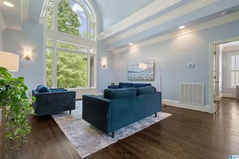 5072 Greystone Way Hoover AL 35242