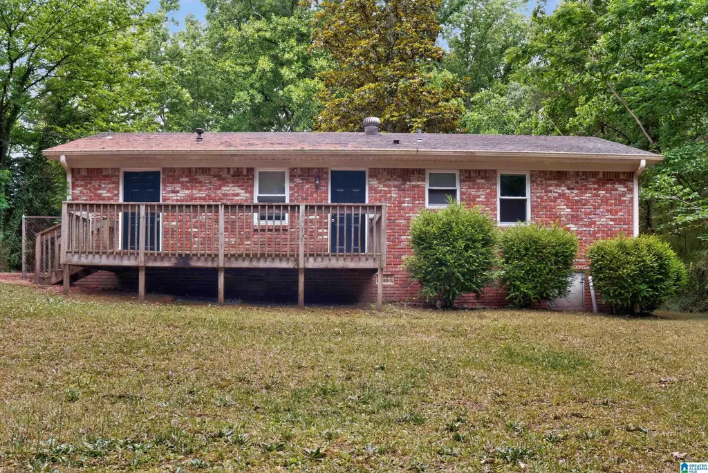 1319 Dogwood Road Adamsville AL 35005