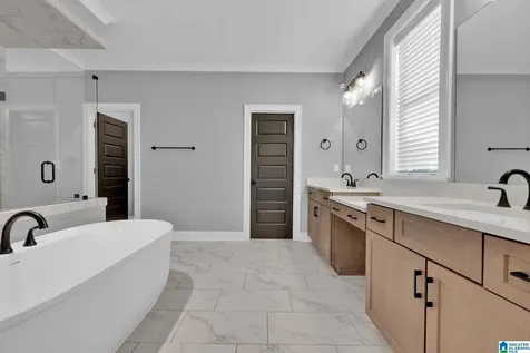 1960 Janeway Pass Hoover AL 35244