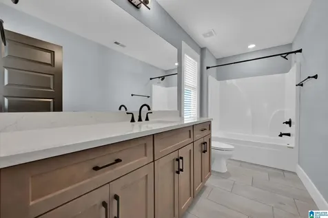 1960 Janeway Pass Hoover AL 35244