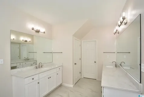 4532 Guilford Circle Hoover AL 35242