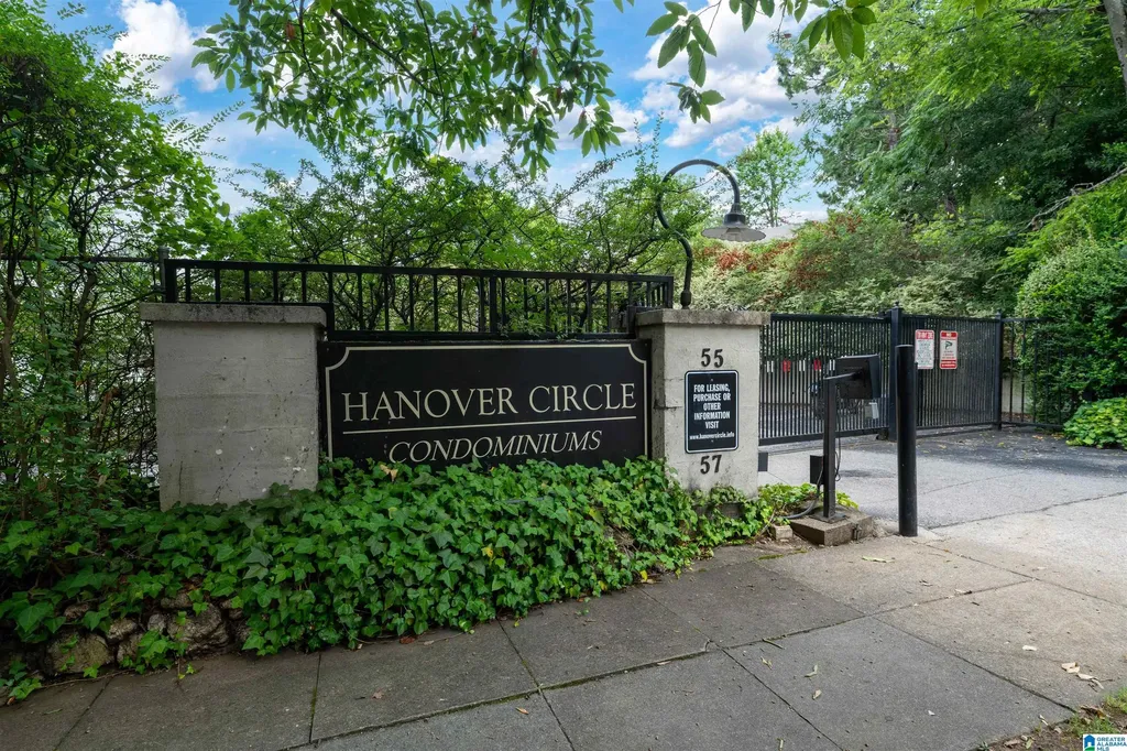 57 Hanover Circle Birmingham AL 35205