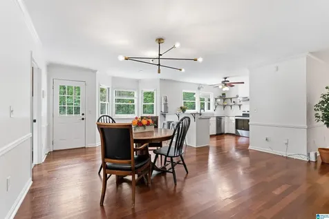 100 King Valley Lane Chelsea AL 35043