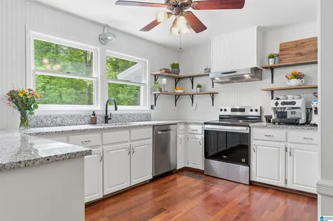 100 King Valley Lane Chelsea AL 35043