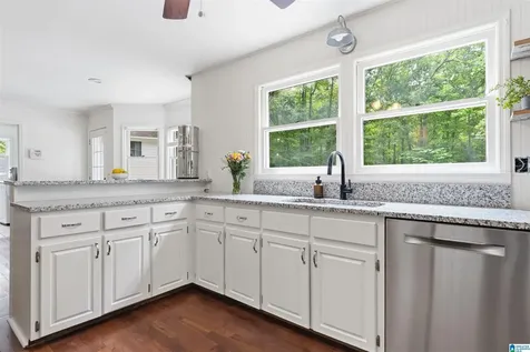 100 King Valley Lane Chelsea AL 35043