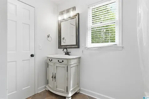 100 King Valley Lane Chelsea AL 35043