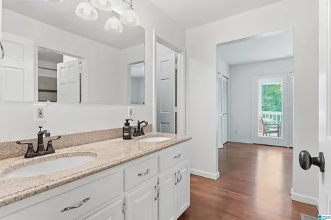 100 King Valley Lane Chelsea AL 35043