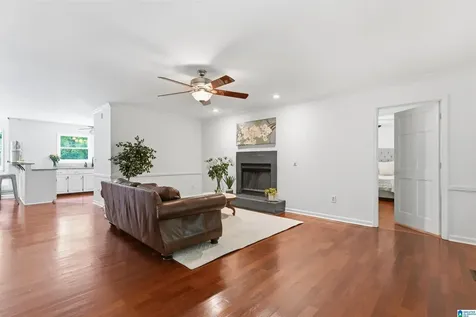 100 King Valley Lane Chelsea AL 35043