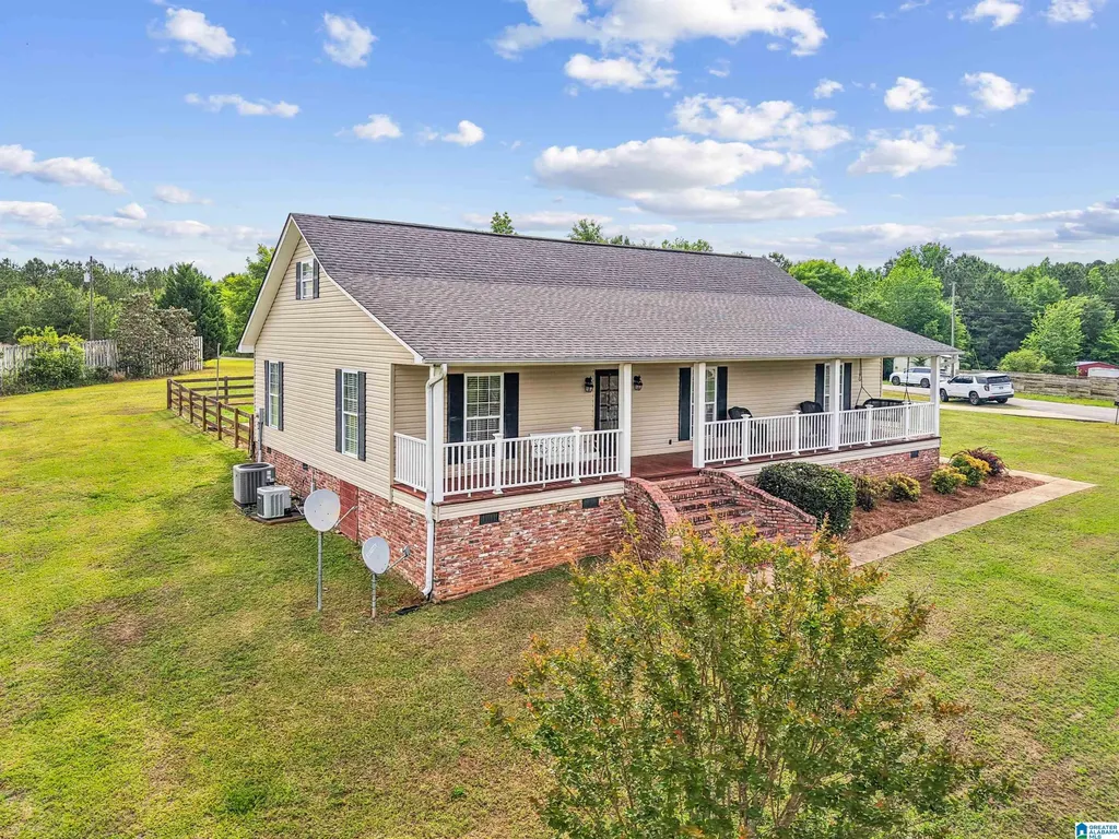 21 Nora Lane Sylacauga AL 35151