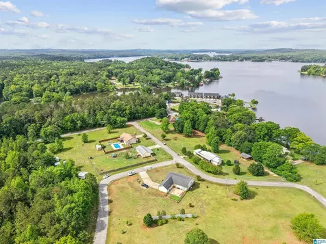 21 Nora Lane Sylacauga AL 35151