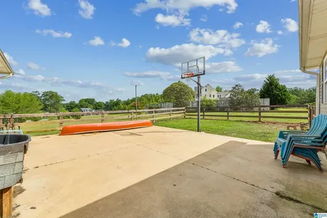 21 Nora Lane Sylacauga AL 35151