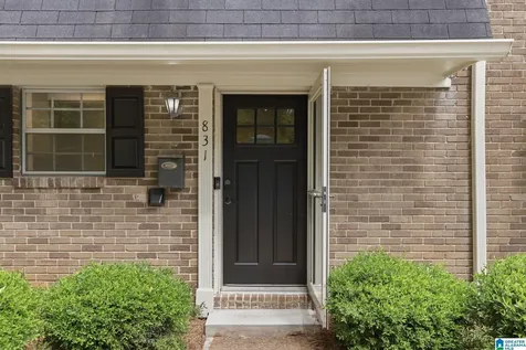 831 Vestavia Villa Court Vestavia Hills AL 35226