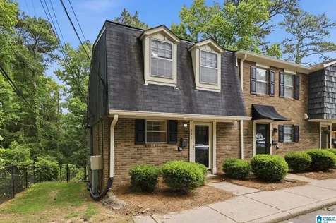 831 Vestavia Villa Court Vestavia Hills AL 35226