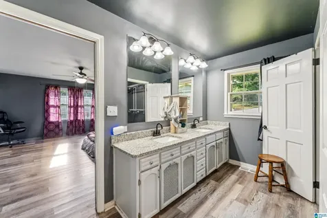 732 Milgray Lane Bessemer AL 35022